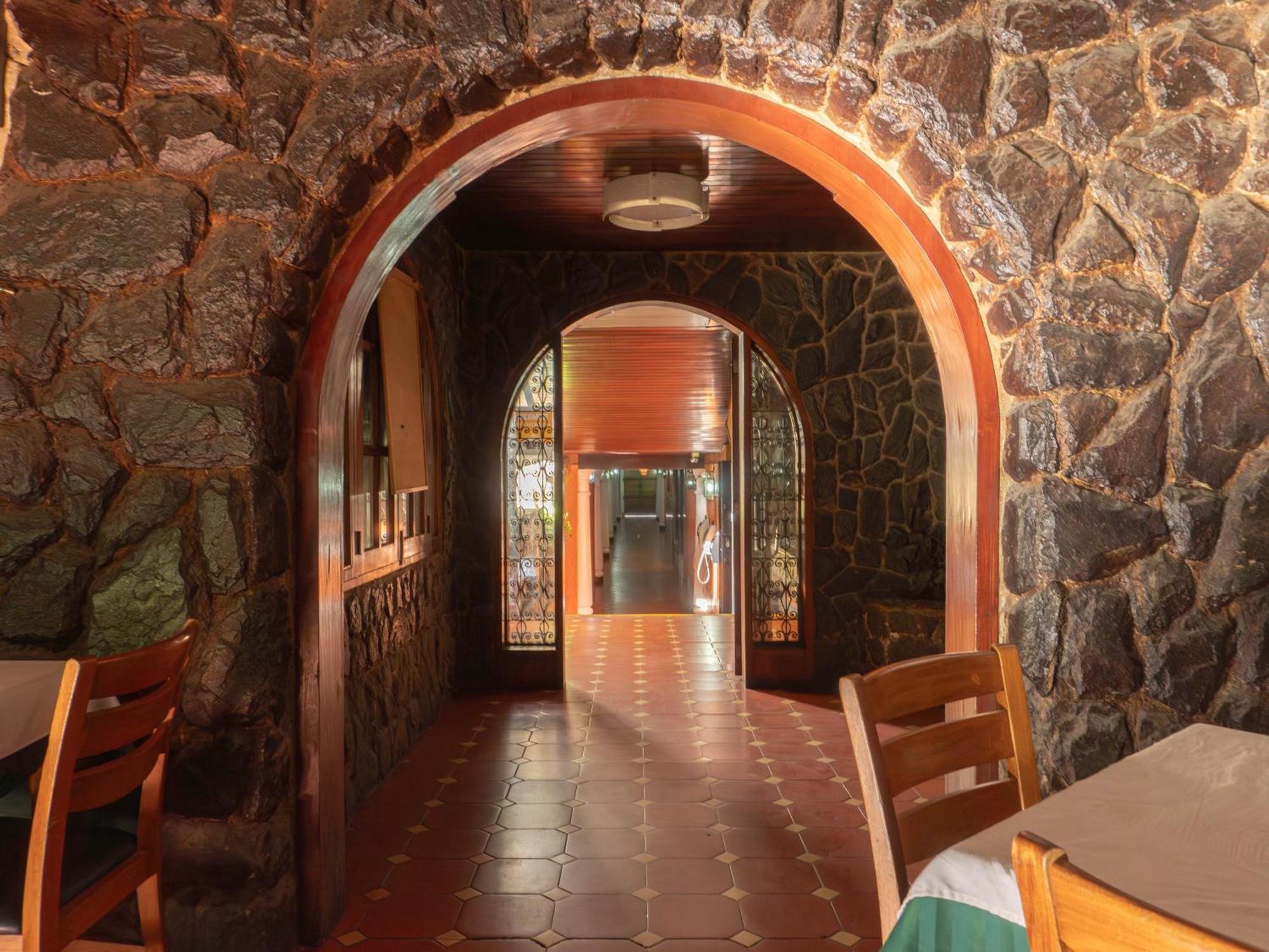 Hotel El Arroyo Caracas Exterior photo